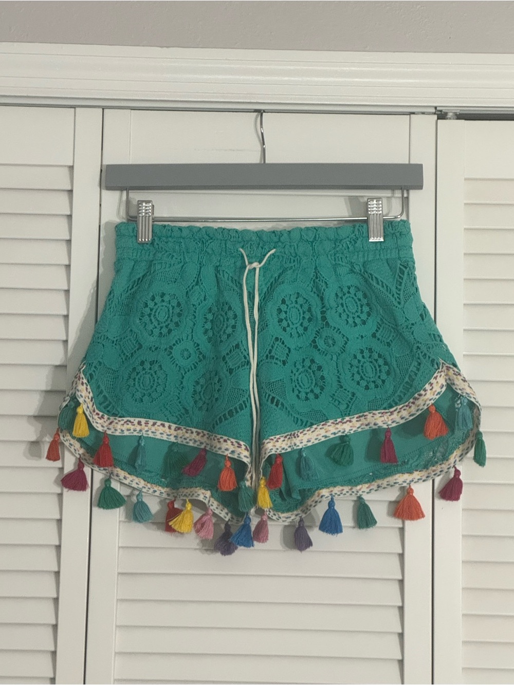 Judith March Turquoise Crochet Tassel-Trim Shorts Boho Festival Summer Sz S